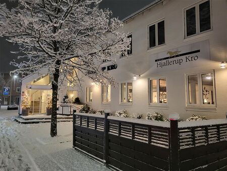 Nytårsmenu ud af huset fra Hotel Hjallerup Kro